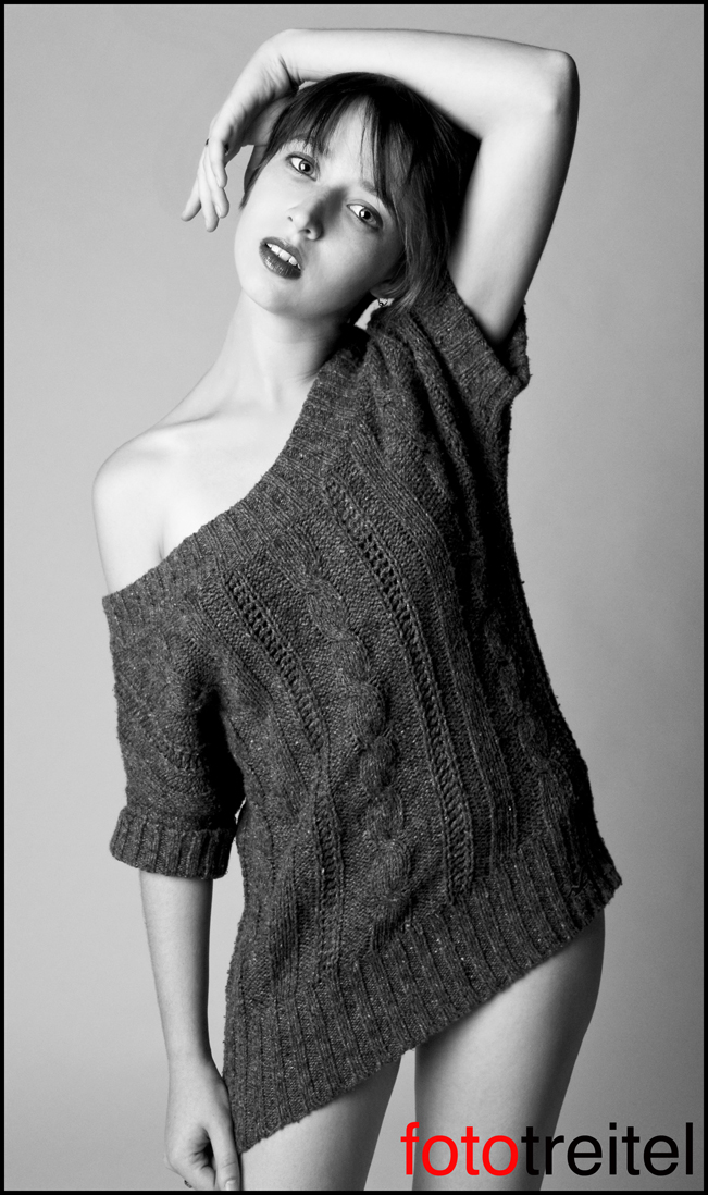 Female model photo shoot of Lyra Gore by fototreitel in Mark's Studio-Cincinnati, Ohio