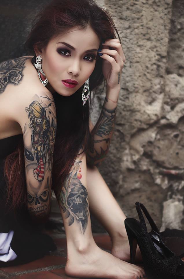 Female model photo shoot of pench andanar
