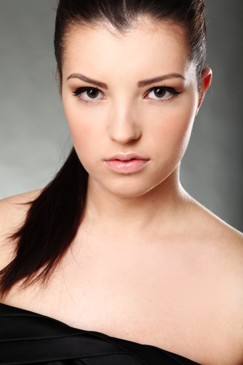 Female model photo shoot of Olga Bernyk