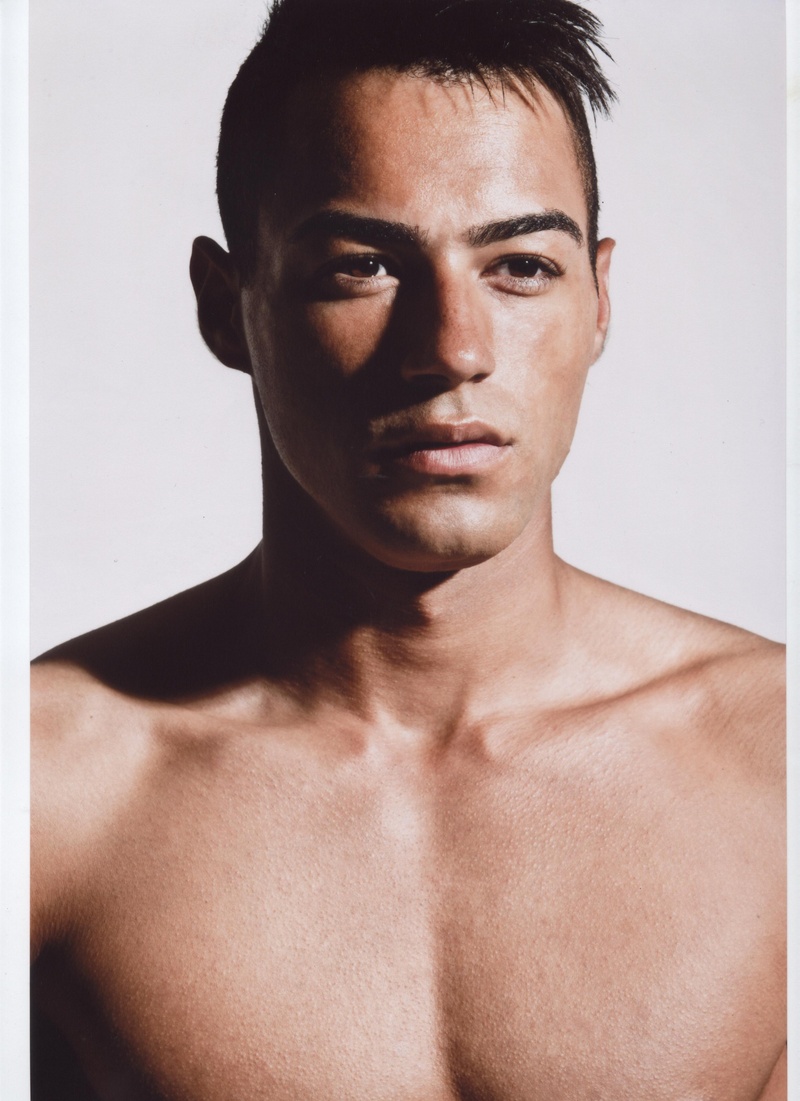 Male model photo shoot of Antonio Townsend