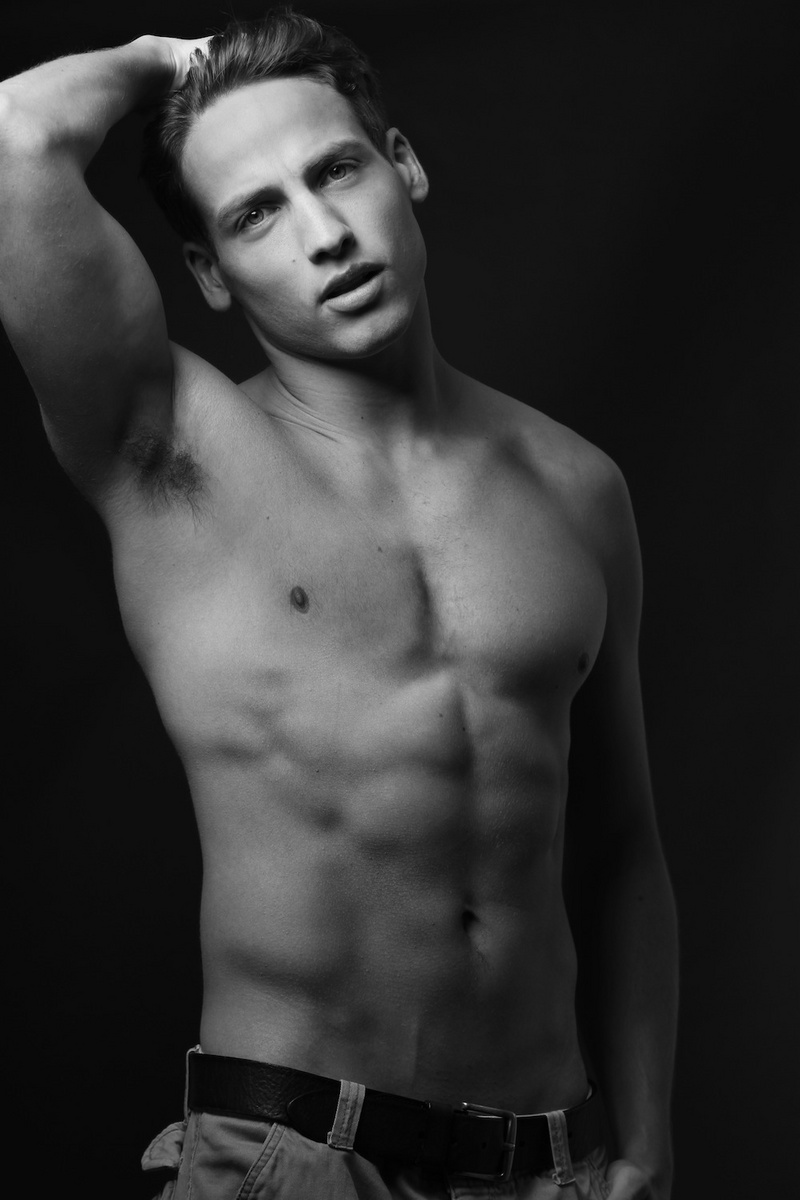 Male model photo shoot of Bret G 