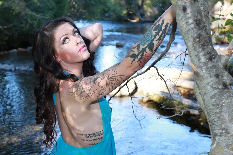 Female model photo shoot of Lay Lay  by BONSKI in Bend, Oregon