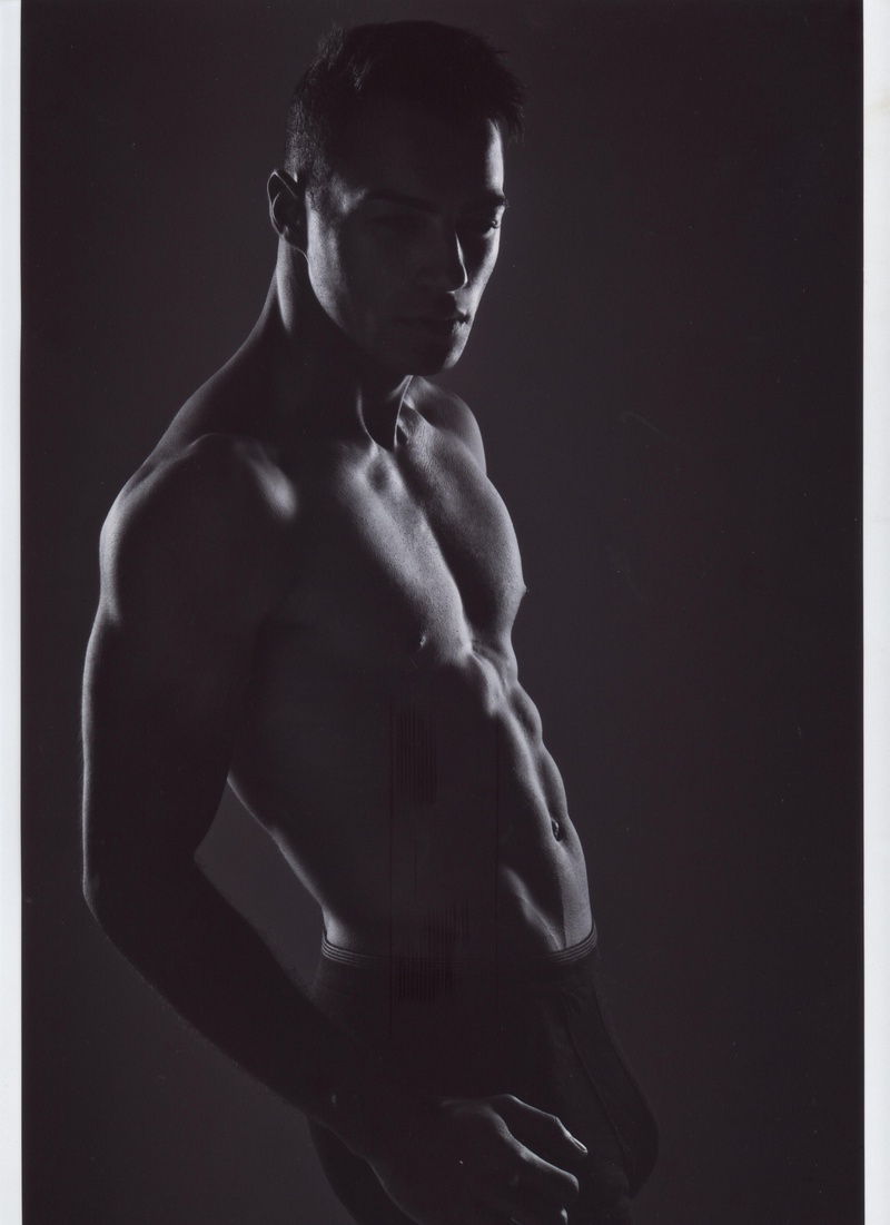 Male model photo shoot of Antonio Townsend