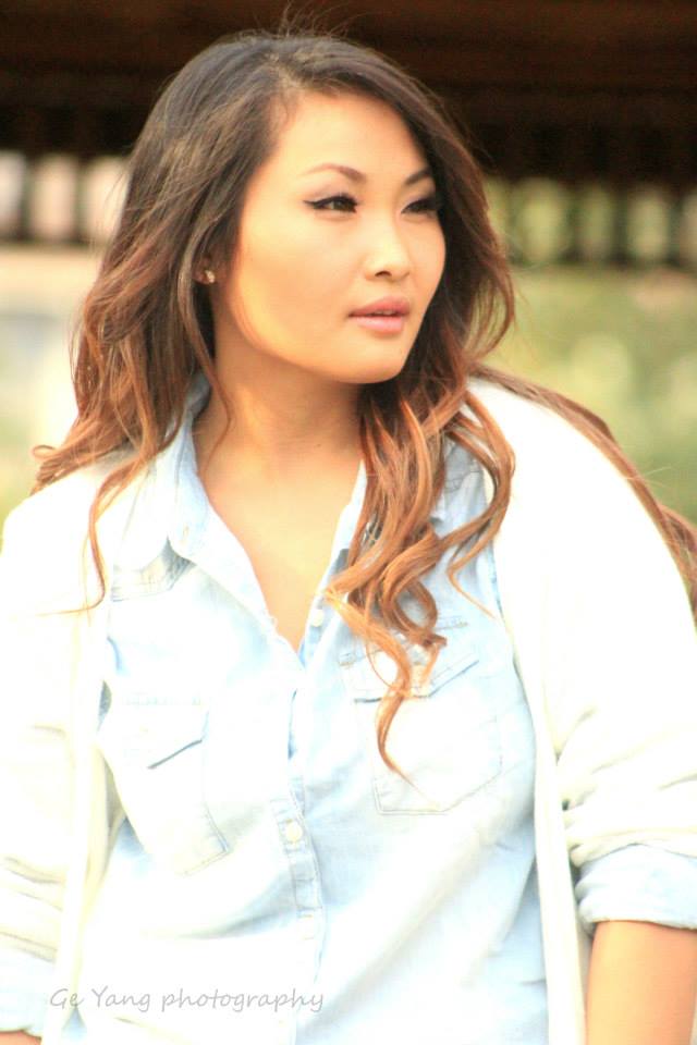 Female model photo shoot of Deanna Vue