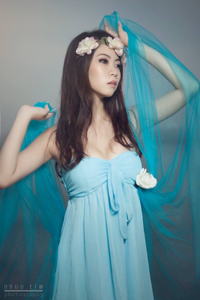 Female model photo shoot of Miki Ace