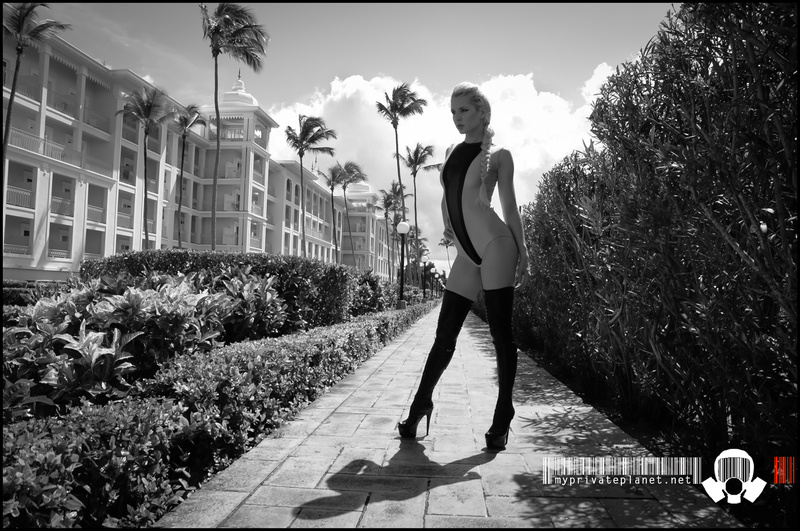 Male and Female model photo shoot of Michael Andrews and Joanie D in République