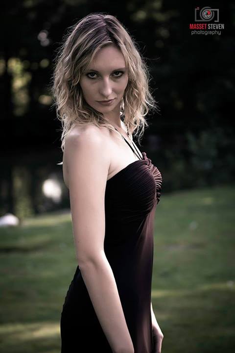 Female model photo shoot of Inneke G