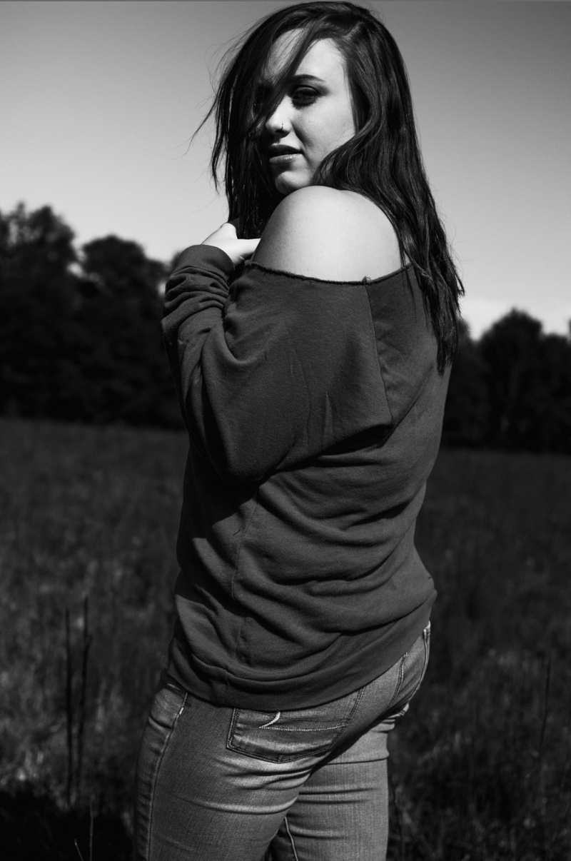 Female model photo shoot of Erin Archer