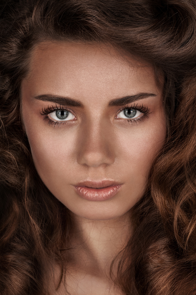 Female model photo shoot of Marta Stoga