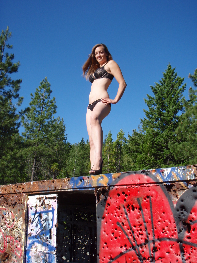 Female model photo shoot of Taylor Huges in Trinity Alps
