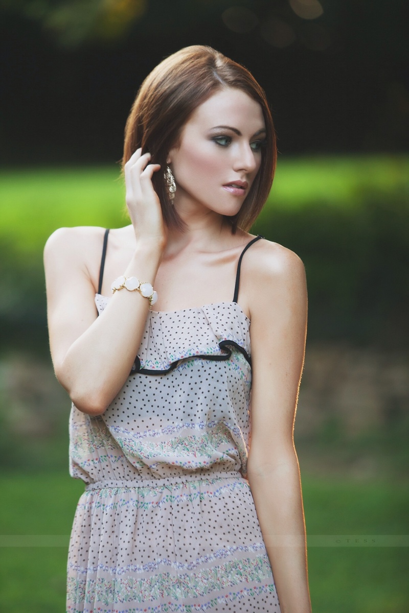 Female model photo shoot of Jessica Swint