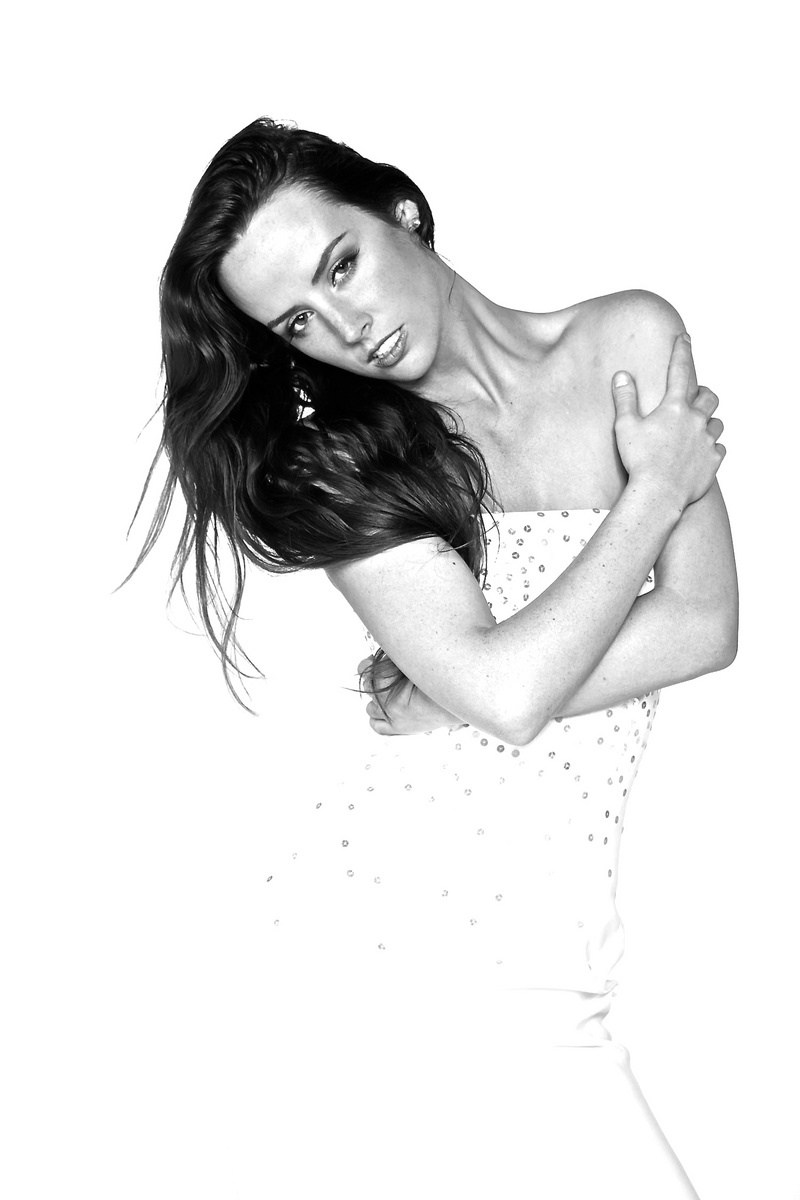 Female model photo shoot of Jayme Jaynes