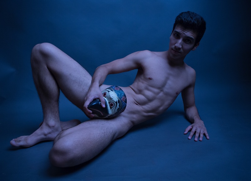 Male model photo shoot of RicarDo