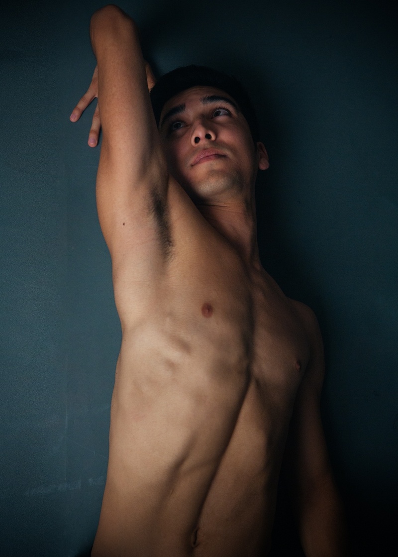 Male model photo shoot of RicarDo