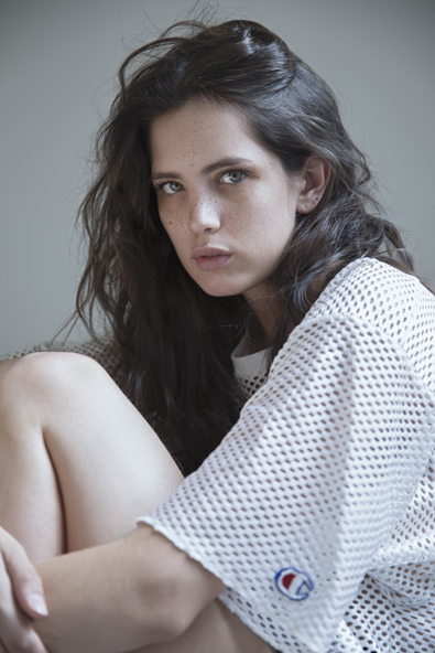 Female model photo shoot of MarianaGarcia