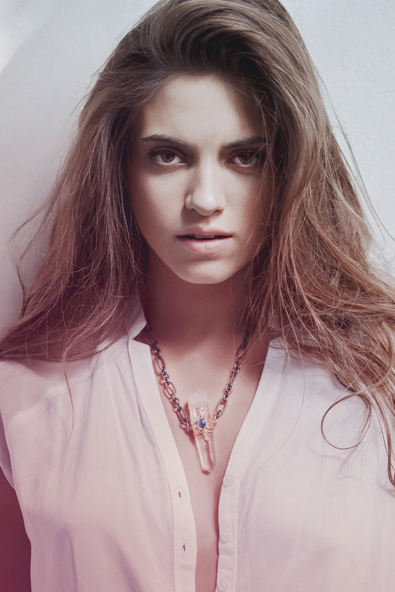 Female model photo shoot of MarianaGarcia