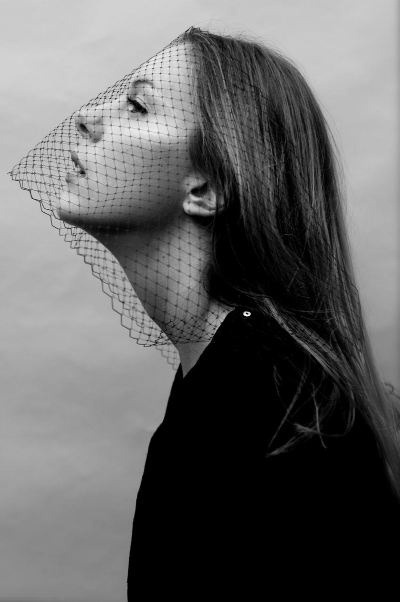 Female model photo shoot of Anna Biskaya
