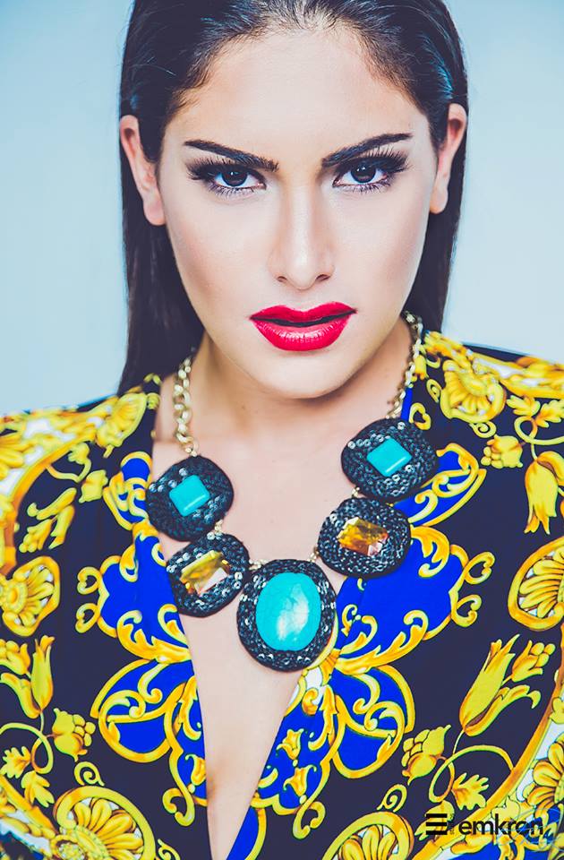 Female model photo shoot of Yesenia Gutierrez