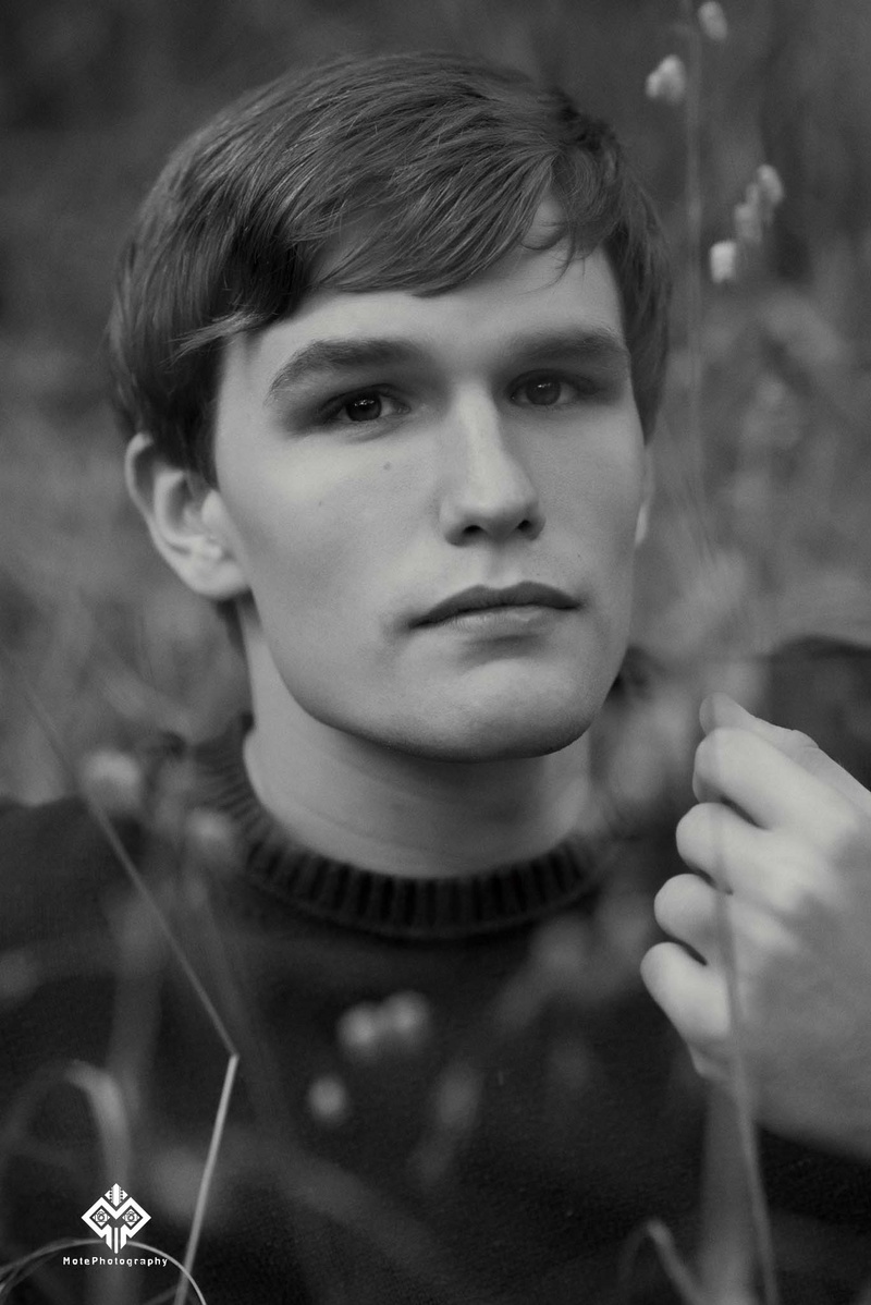 Male model photo shoot of Erik Nicholas by MotePhotography