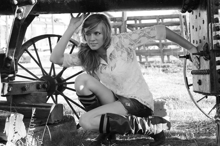 Female model photo shoot of Aly L B by HWilliamson Photography in Grand Junction, CO