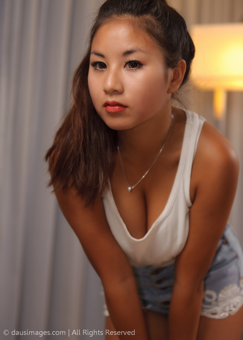Female model photo shoot of Thanh bam bam