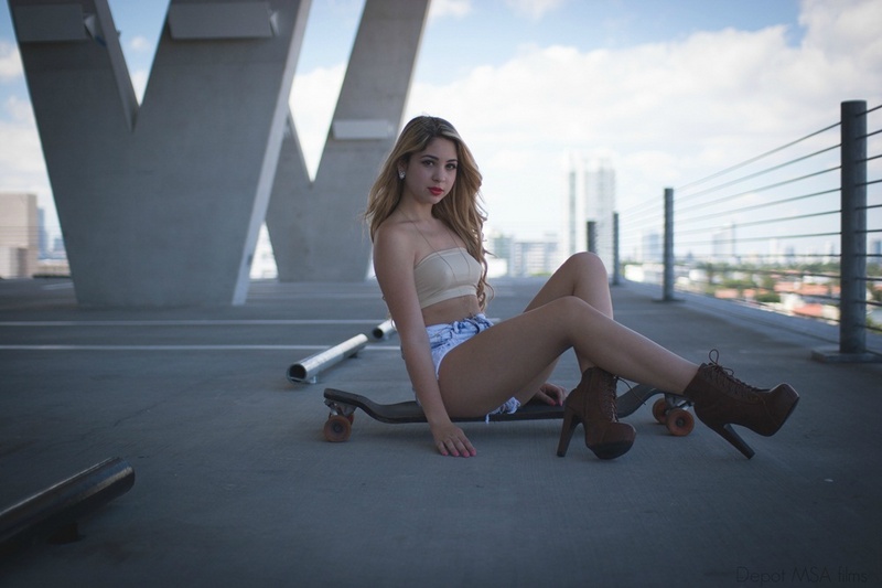 Female model photo shoot of Isabel Sanchez