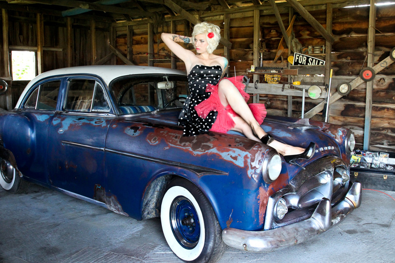Female model photo shoot of Caddy Cleaver
