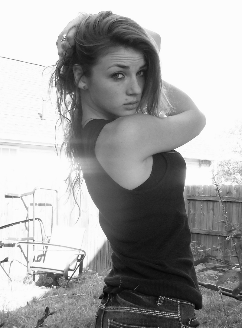 Female model photo shoot of Ashley K Fletcher