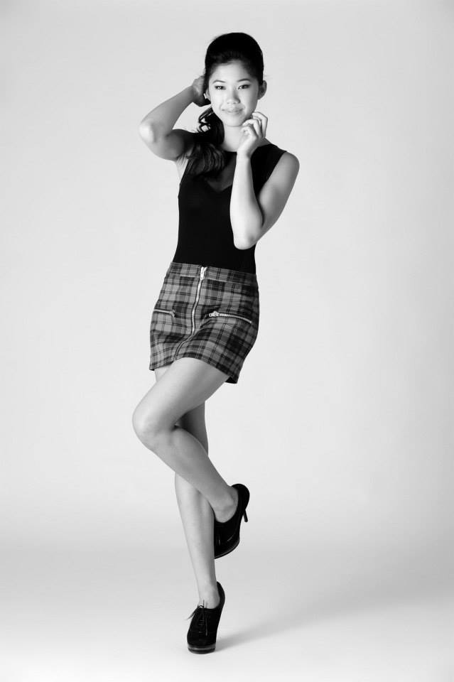 Female model photo shoot of Nicole Tsang