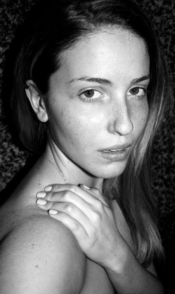 Female model photo shoot of Angelica Vidal