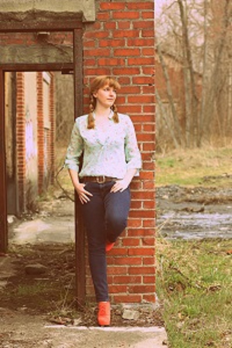 Female model photo shoot of Lauren Abigail in Archbald, PA