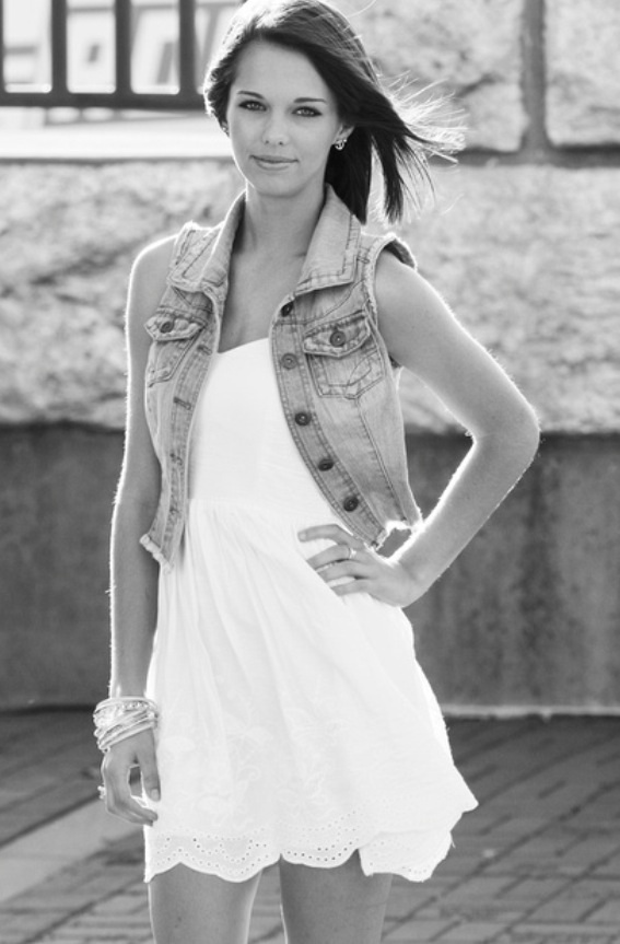 Female model photo shoot of Megan Ashley Hensiek