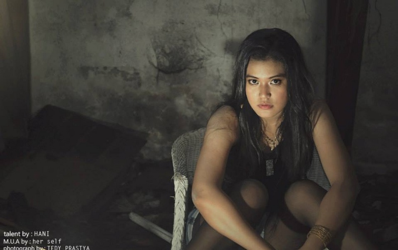 Female model photo shoot of Hany Model in Jakarta