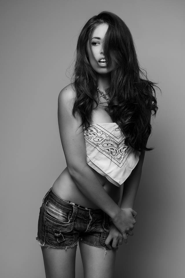 Female model photo shoot of macha_p_l