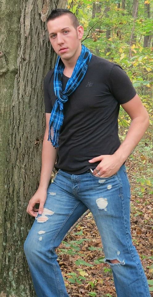Male model photo shoot of Brayden
