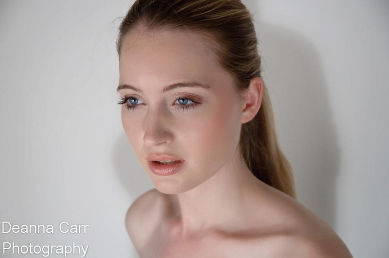 Female model photo shoot of PhotogMe