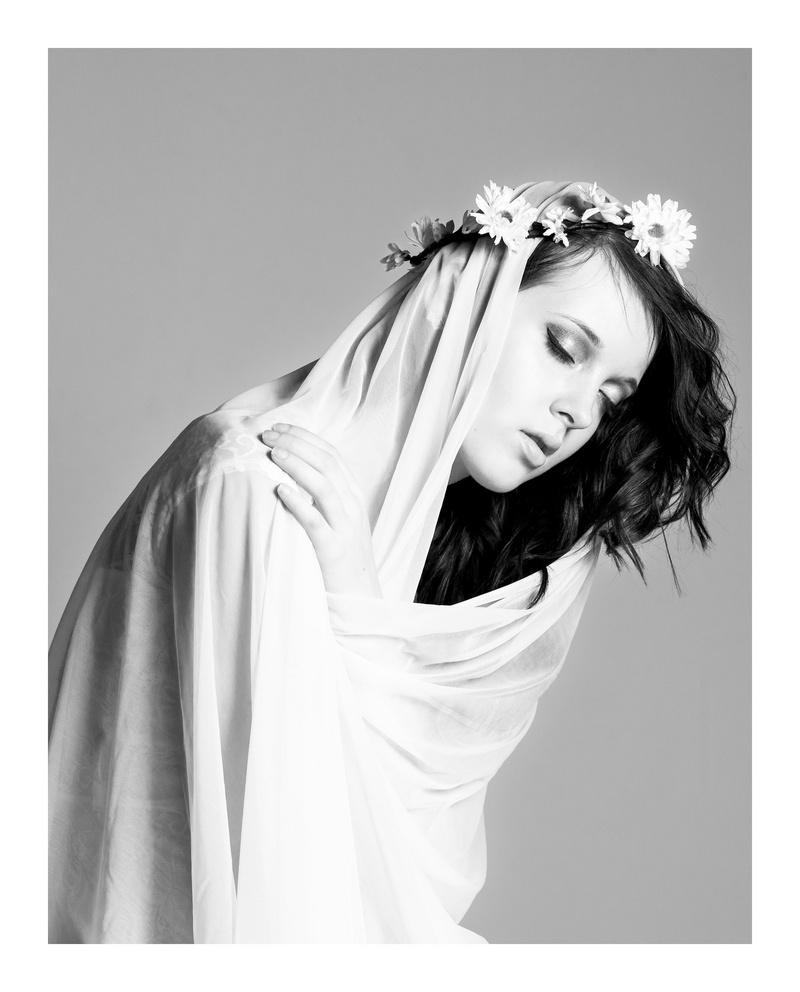 Female model photo shoot of Tiffany Lefebvre