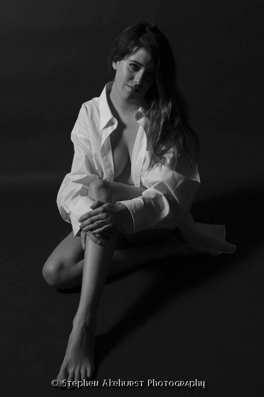 Female model photo shoot of Melanie Bennett