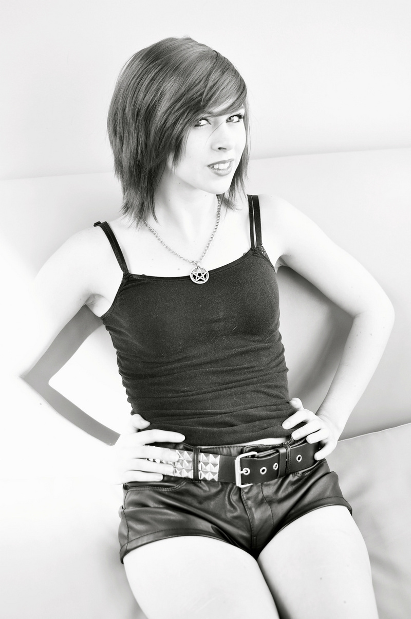 Female model photo shoot of Kel Howell by jpsteel