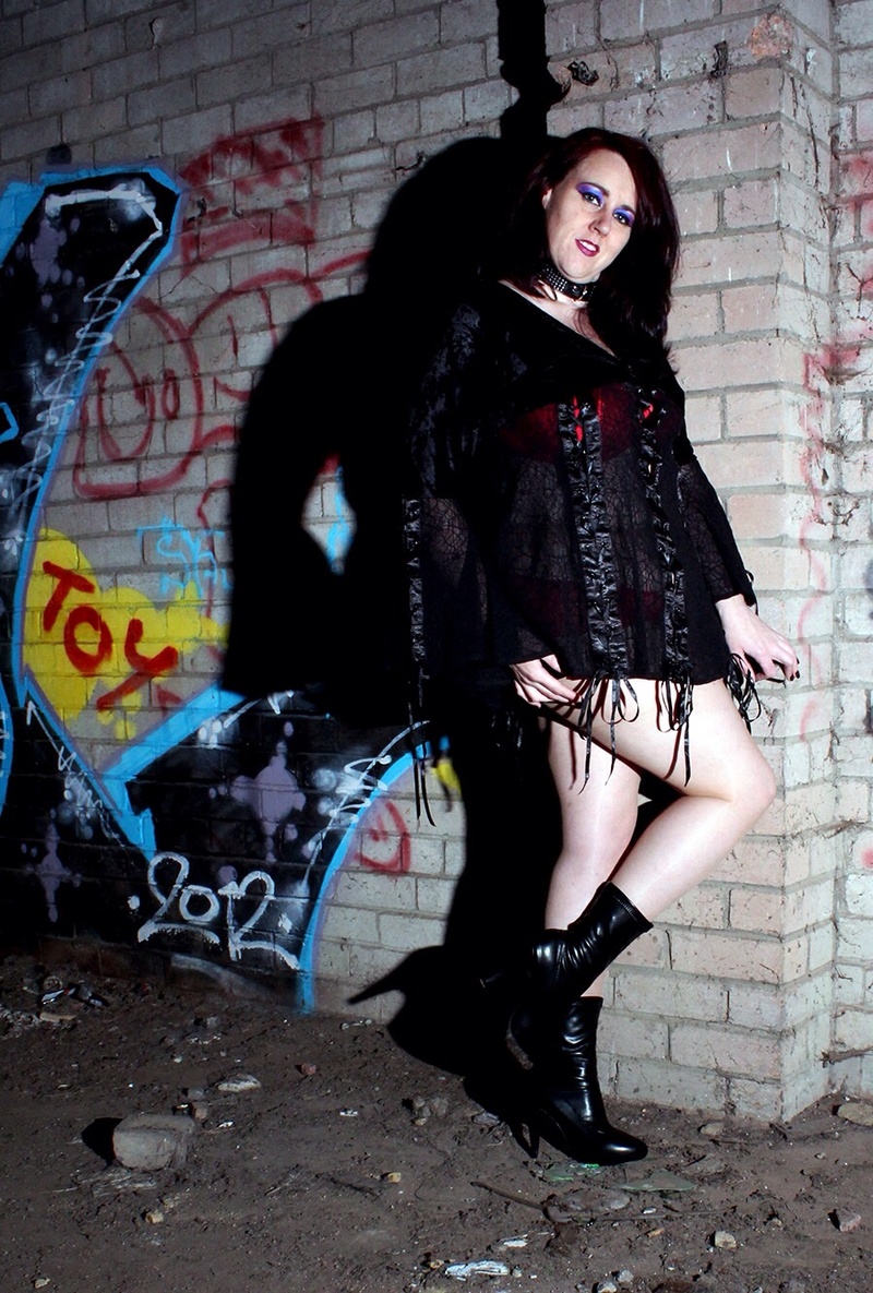 Female model photo shoot of Raven 77 