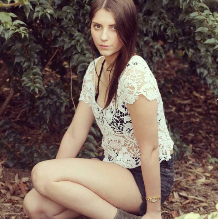Female model photo shoot of MaddyRack