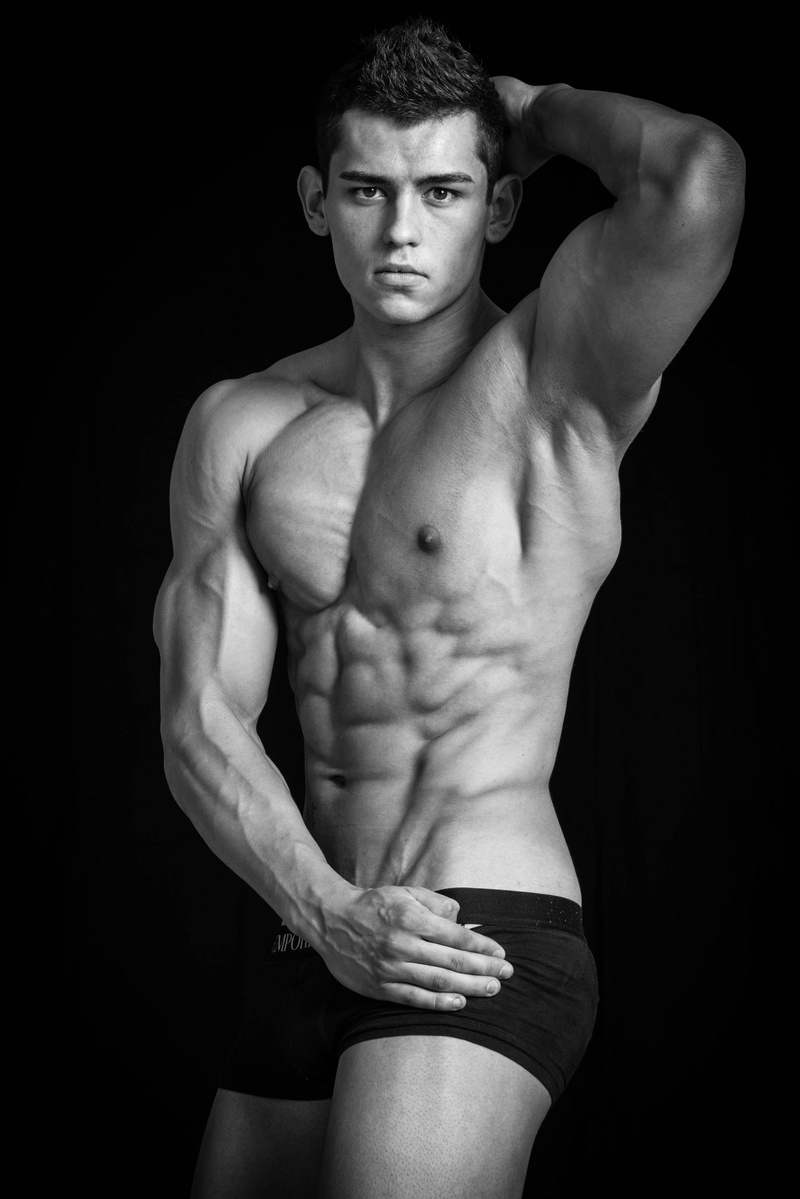Male model photo shoot of LukeWilson in Putney
