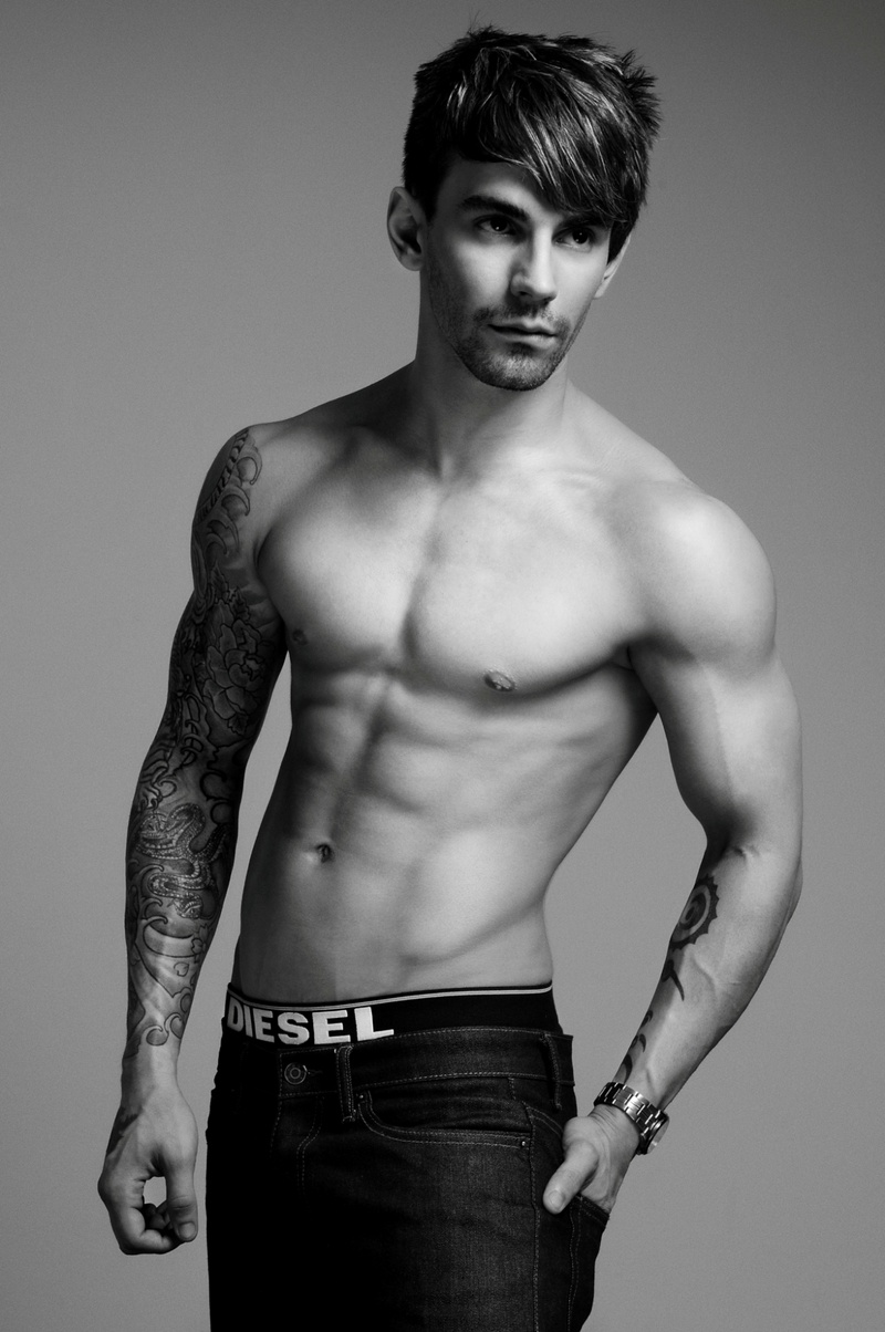 Male model photo shoot of SimonMooseTaylor in London