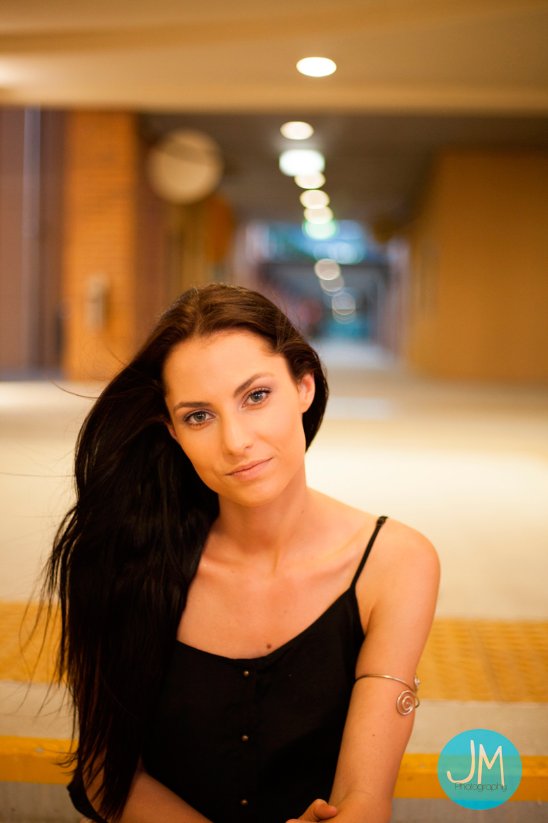 Female model photo shoot of Jennifer Kielenstyn