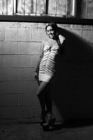 Female model photo shoot of Victoria Newman-Carrio