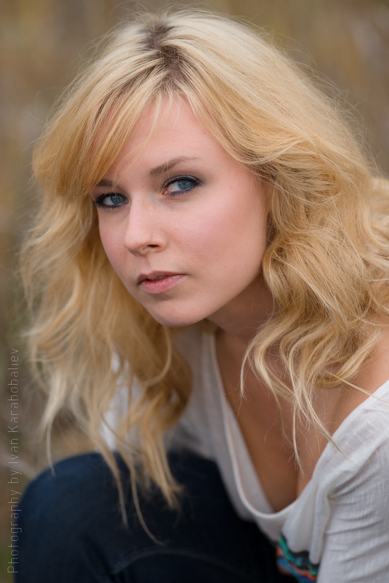 Female model photo shoot of Suzy Koch  by ivan k in Edworthy Park Calgary, AB