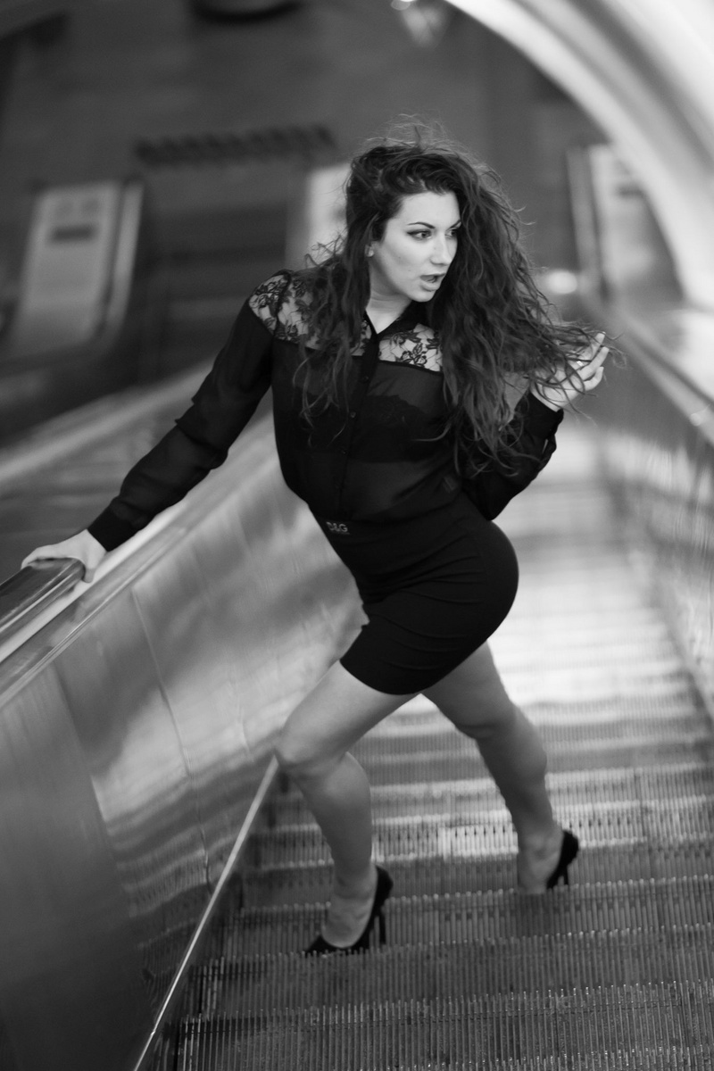 Female model photo shoot of Leeloo Poulain by Cuneyt ozbilen