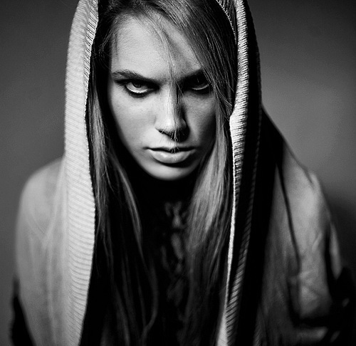 Female model photo shoot of Viktoria Silk
