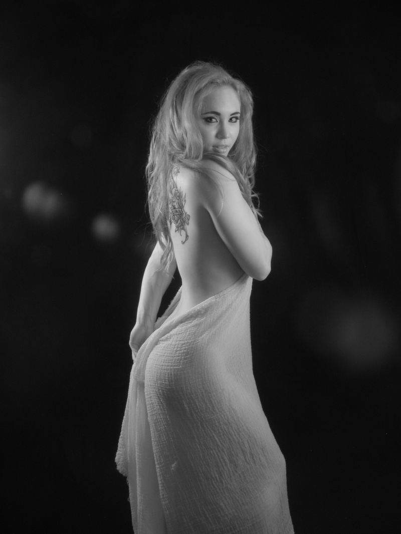 Female model photo shoot of Jennifer Christianson