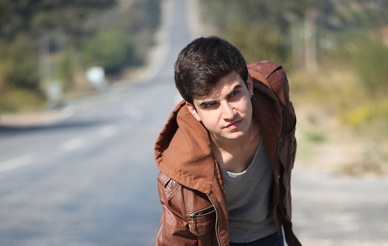 Male model photo shoot of Mustafa Karayigit